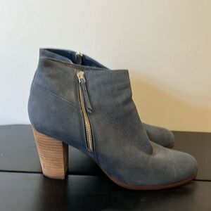 Soft blue leather Cole Haan booties with zipper